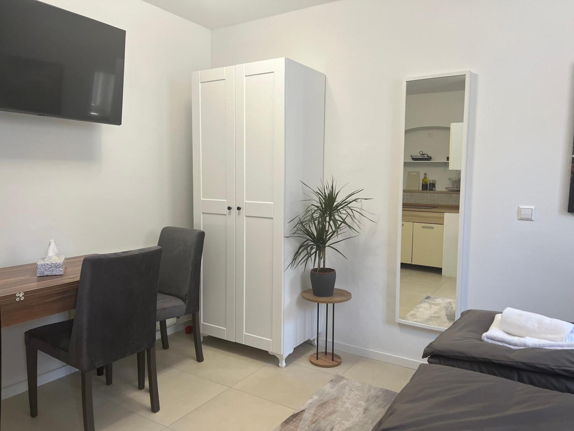 Hilde Apartments Rheinhausen Eksteriør bilde